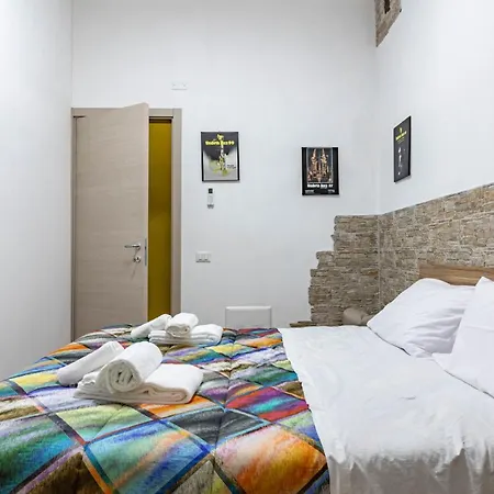 Guesthost - Casa Di Angelo Vibrant