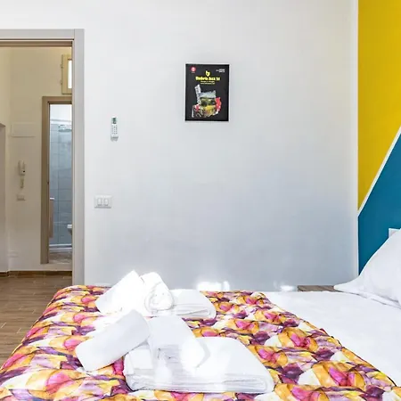 Guesthost - Casa Di Angelo Vibrant * بيرودجا