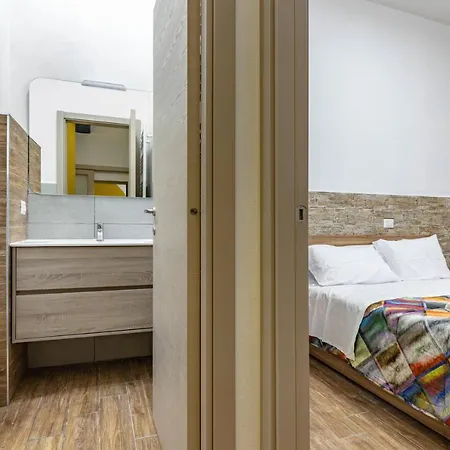 Guesthost - Casa Di Angelo Vibrant *